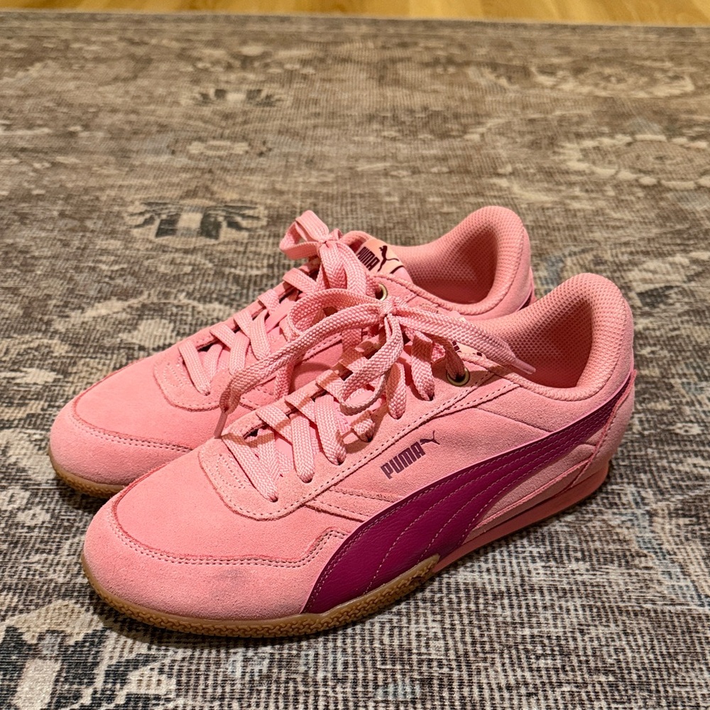 PUMA Women's Pink Sneakers - Picture 2 of 7
